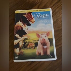 Universal Babe Widescreen Edition DVD - Multicolor Cover